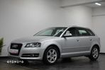 Audi A3 1.2 TFSI Sportback S tronic Attraction - 4