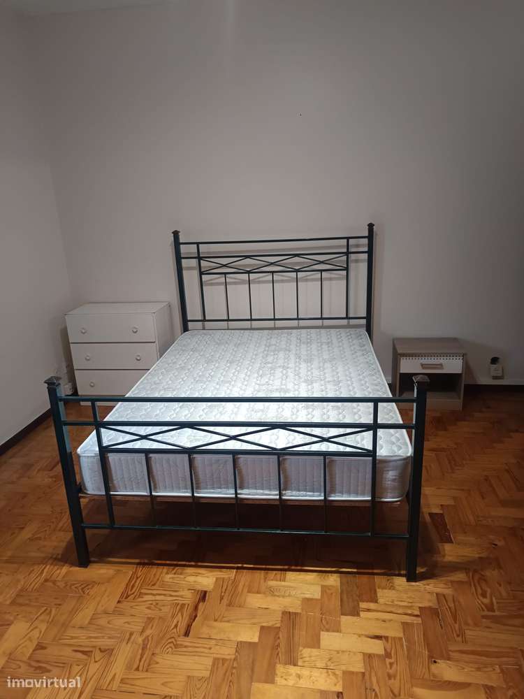 Apartamneto T2 transfroamdo em T3 mobilado e equipado - Grande imagem: 4/10