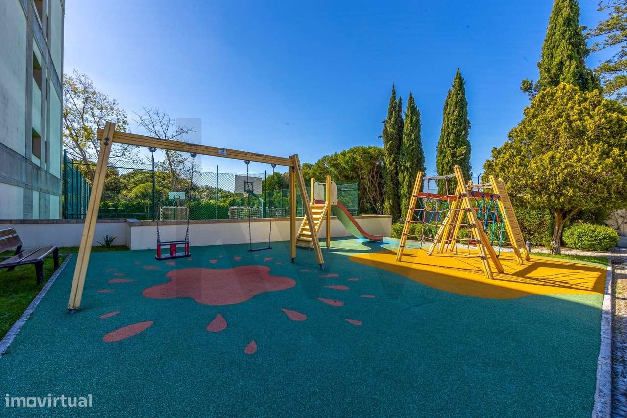 "T3 de Luxo no Prestigiado Villa Restelo"-12
