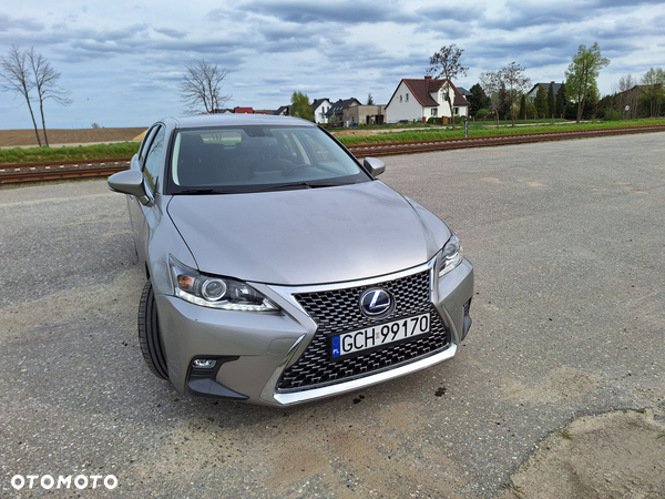 Lexus CT - 6