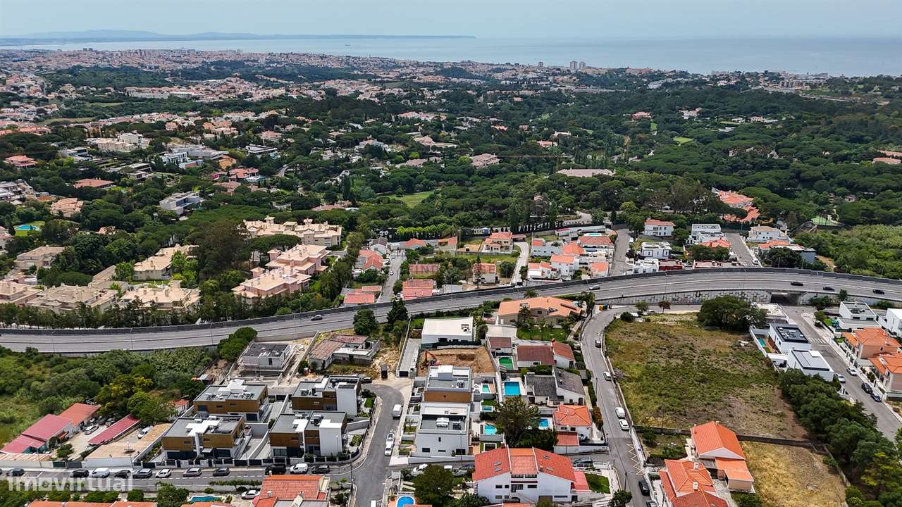 Moradia T3 com  garagem e piscina em Alcoitão, Alcabideche-28