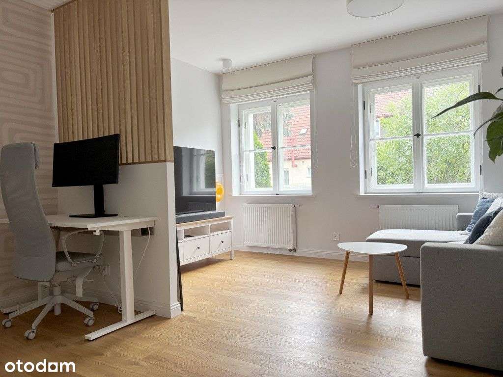 Po remoncie, 2 oddzielne pokoje, ogród- Umeblowane-0