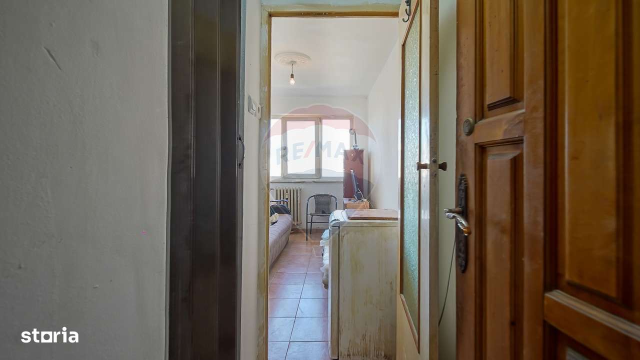 COMISION 0%! Camera de camin în zona Tractorul - Imagine principală: 2/8