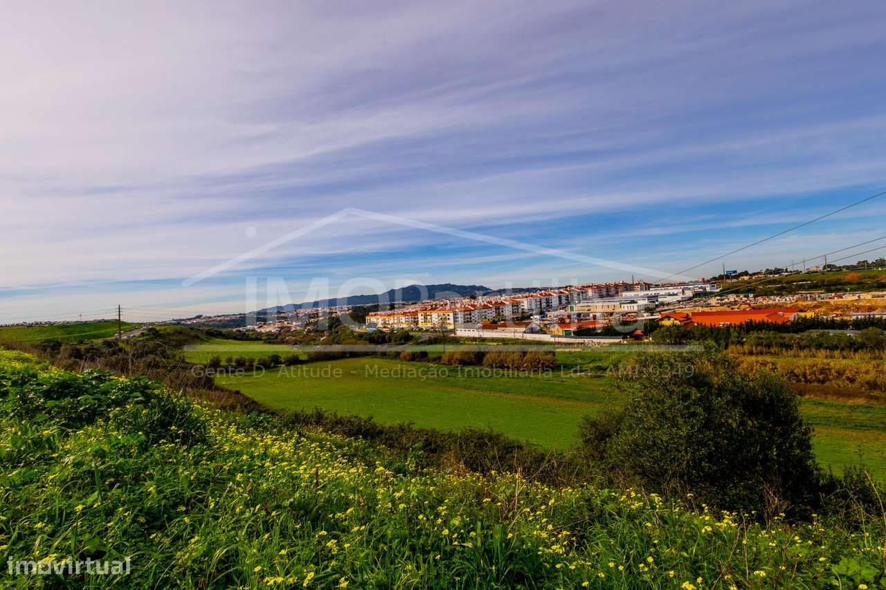 Terreno 12 hectares em Vale Mourão - Cacém-0