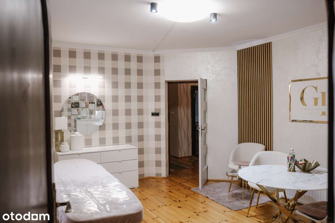 Duży dom 431m2/ 6 pokoi i więcej/ Królewice/działka 1,88HA/ 2garaże-10