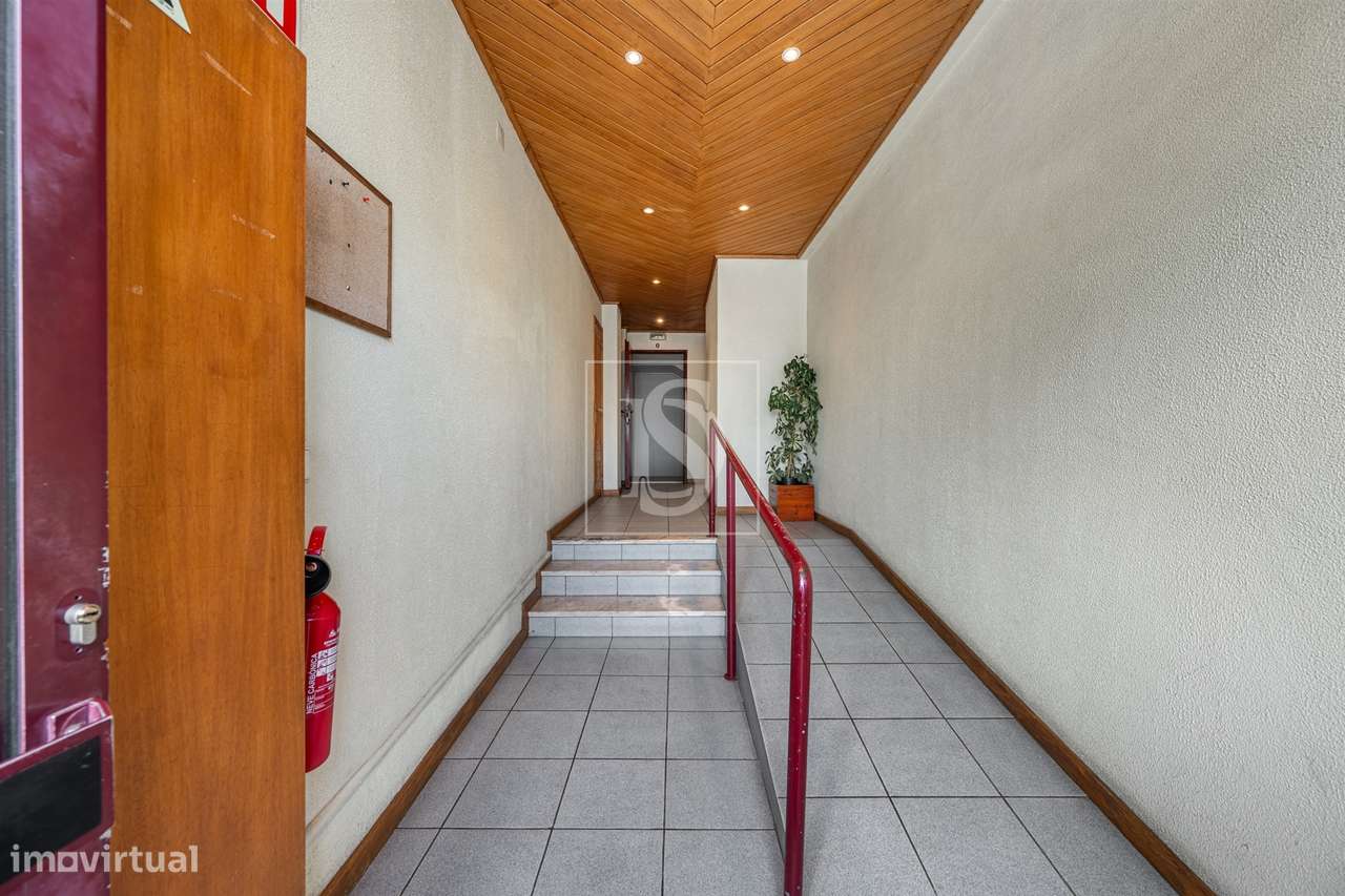 Apartamento T2 Venda em São Mamede de Infesta e Senhora da Hora,Matosi-1