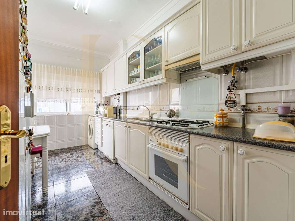 Apartamento com marquise na Amora - Seixal - Grande imagem: 4/30