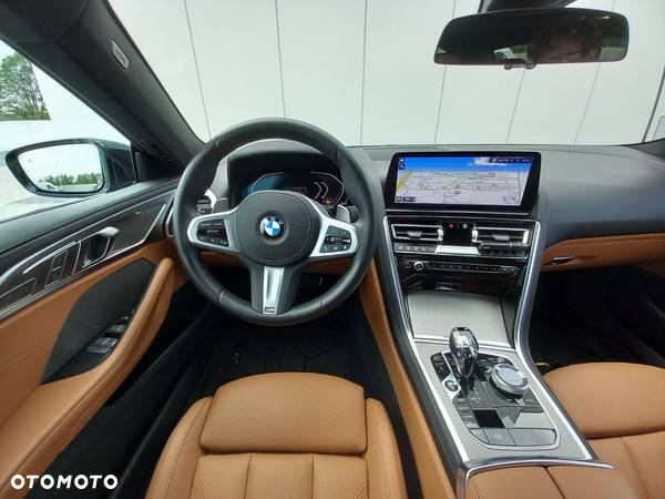 BMW Seria 8 840d xDrive mHEV - 13