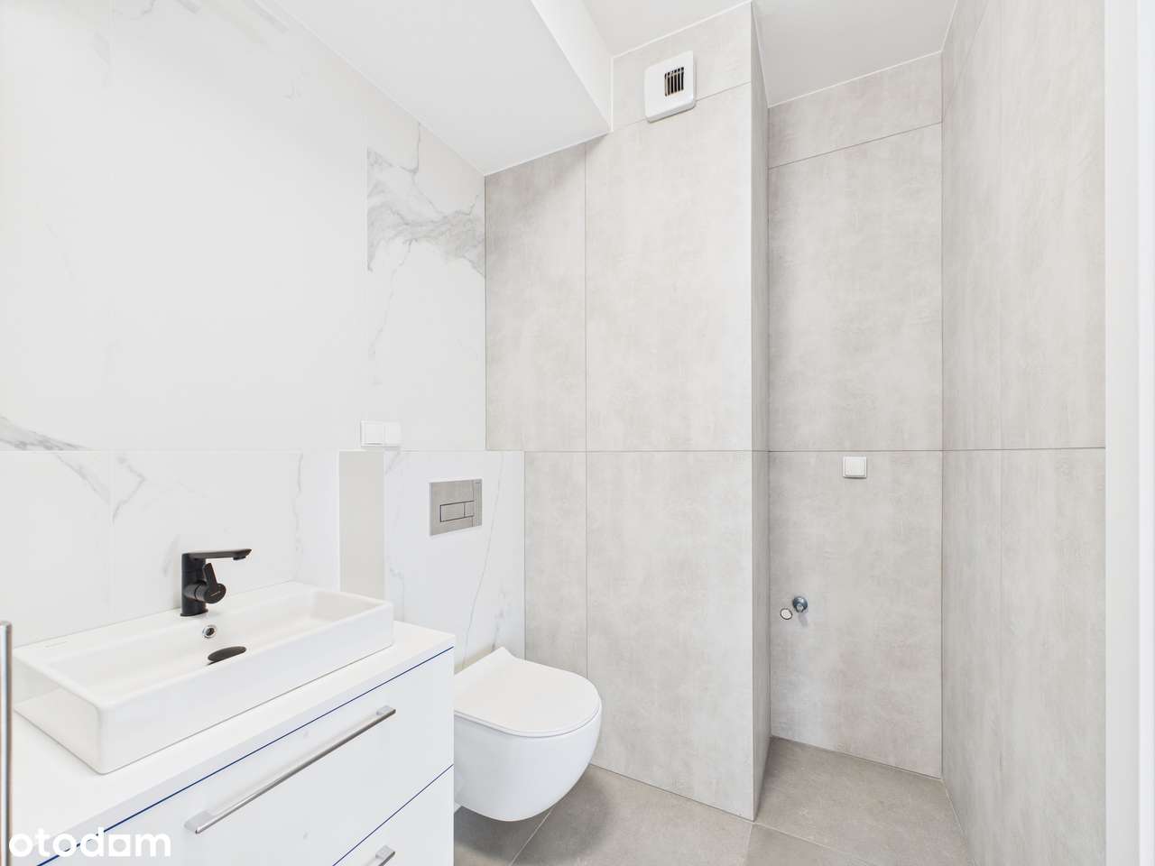 Kawalerka z balkonem w apartamentowcu przy ul. Chopina w Bydgoszczy - Pełny obrazek: 5/13