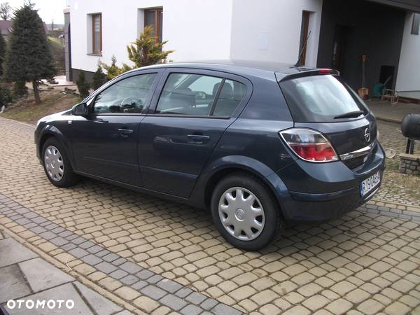 Opel Astra - 4