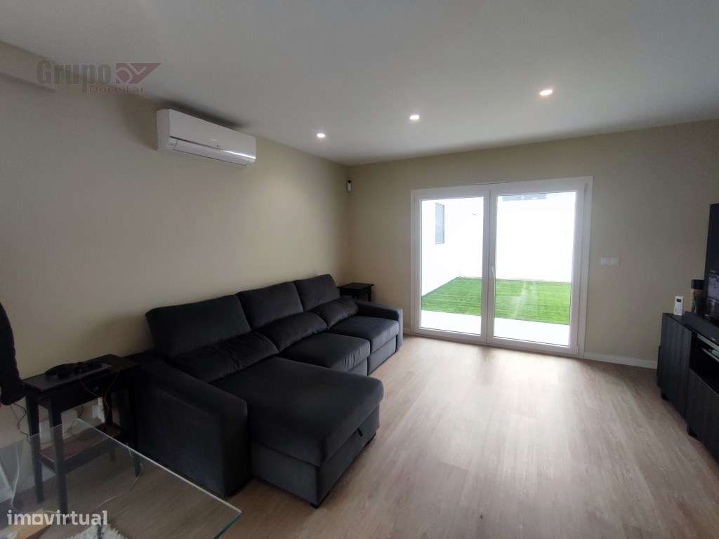 Moradia Geminada T3 Triplex, com Garagem e como Nova em Quinta do C...-5