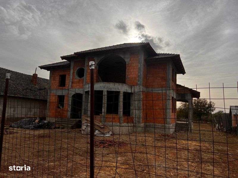 Casa de vanzare  stil mediteranean - Imagine principală: 5/7