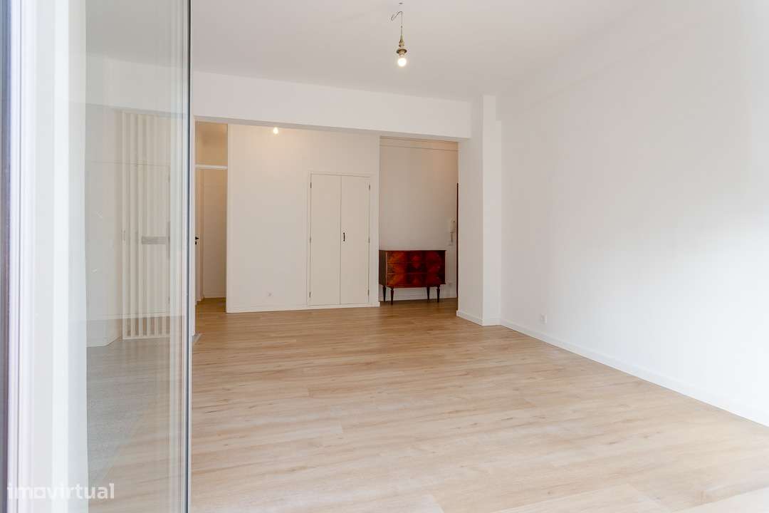 Apartamento T2 – R. Nossa Senhora de Fátima – Boavista - Grande imagem: 4/15