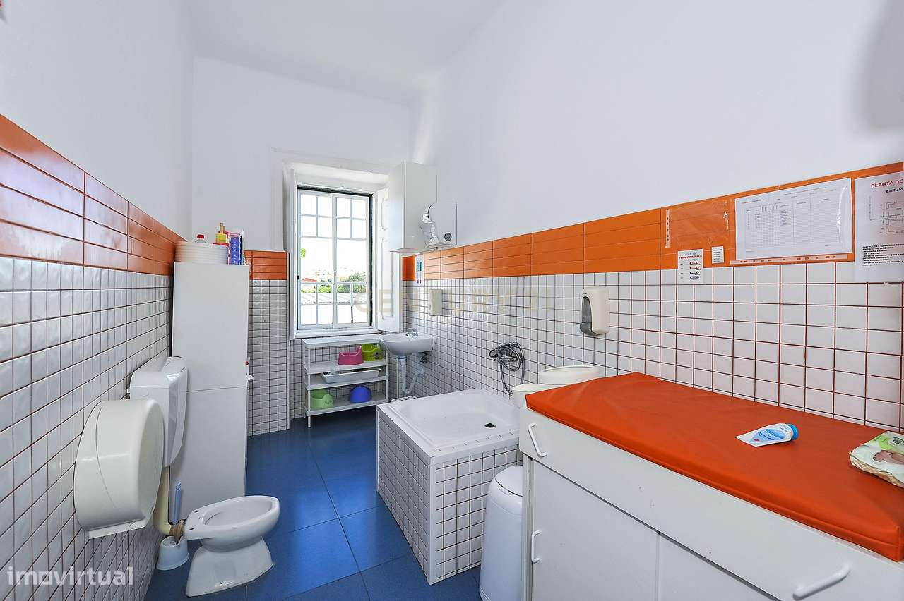 Imóvel com negócio (colégio)– Centro da Parede, Cascais-43