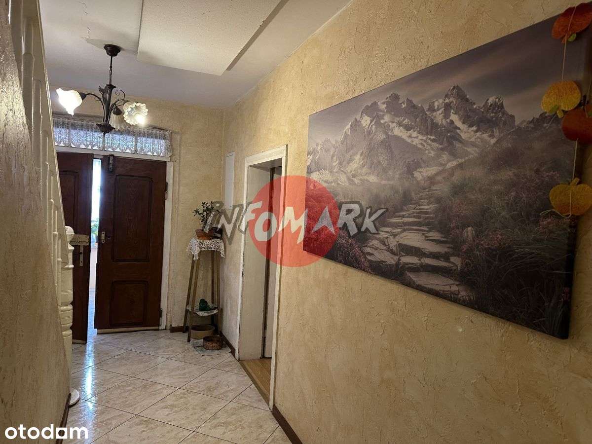 Sprzedamy w Rybniku Dom Z Dużą Działką-12