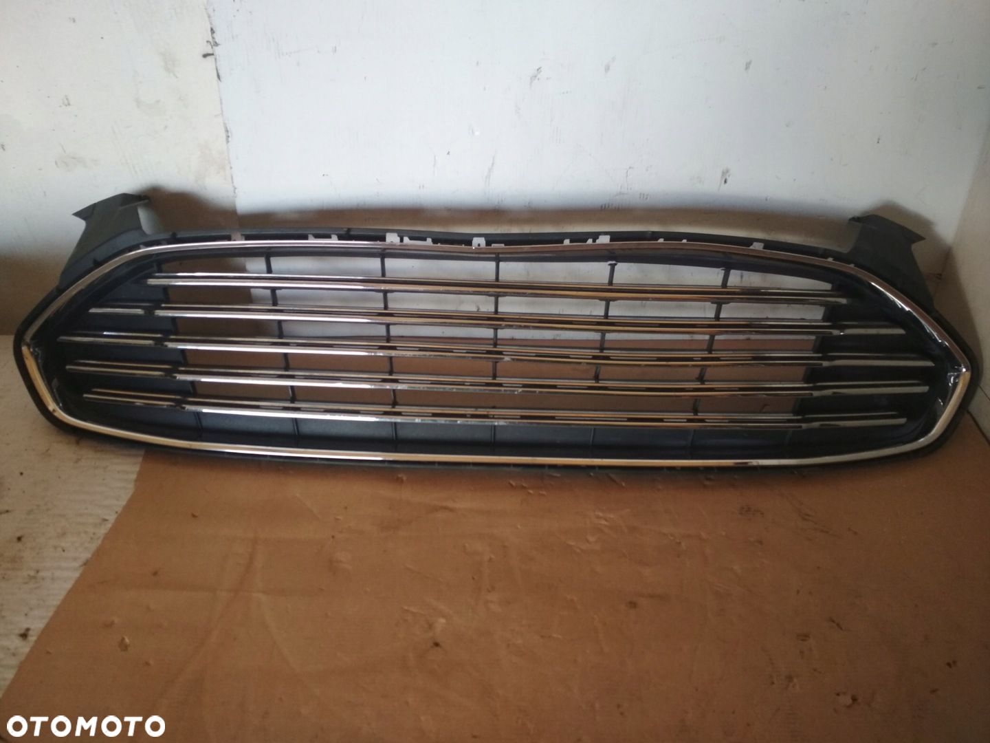 FORD Mondeo MK5 DS73-8150-J ATRAPA GRILL - 1
