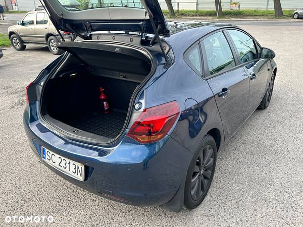 Opel Astra 1.4 Turbo Cosmo - 13