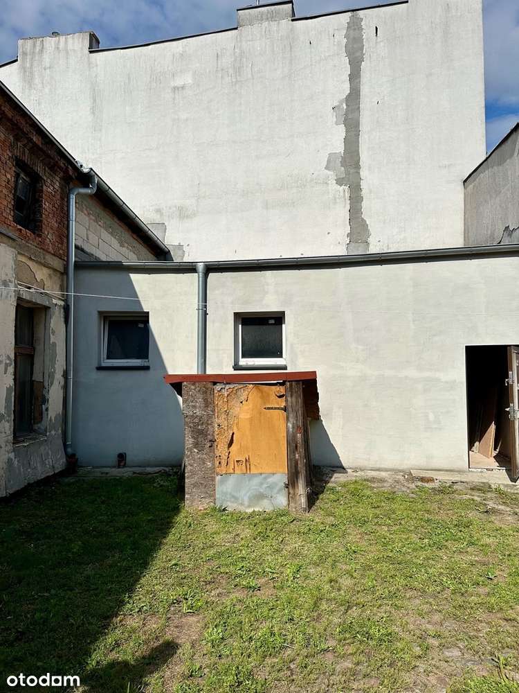 Samodzielny lokal z wejściem od ul.Rzeźnickiej-13