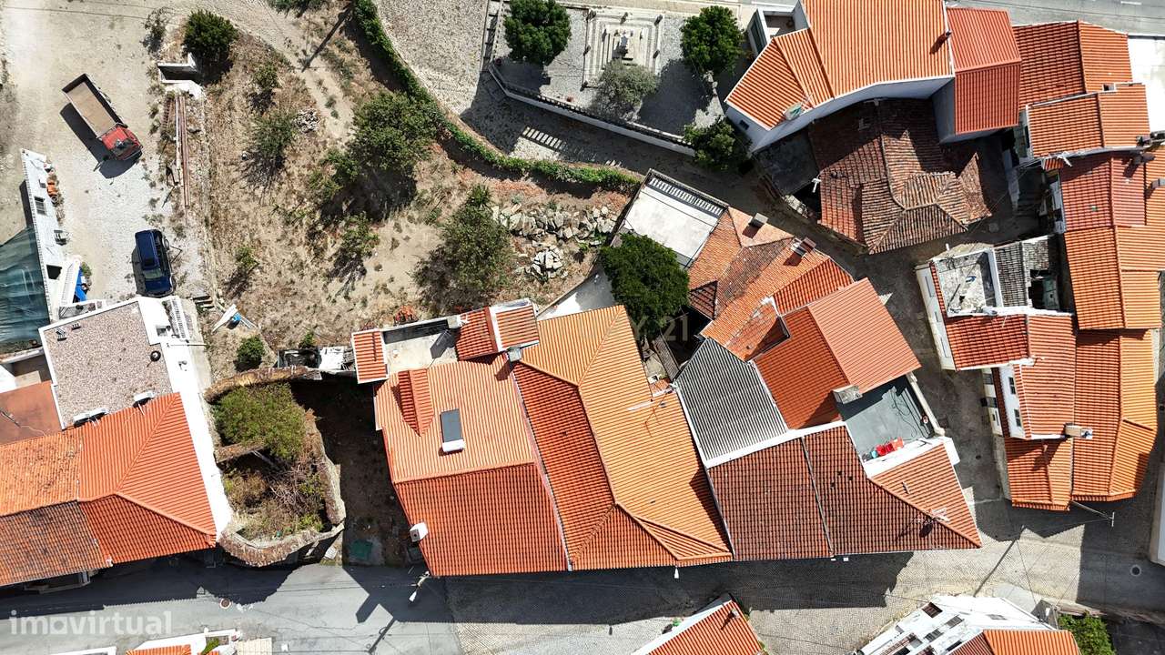 Moradia T4 com adega no Douro Vinhateiro, em Castanheiro do Sul, São J - Grande imagem: 5/47