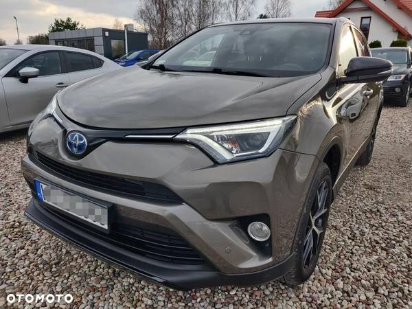 Toyota RAV4 - 1