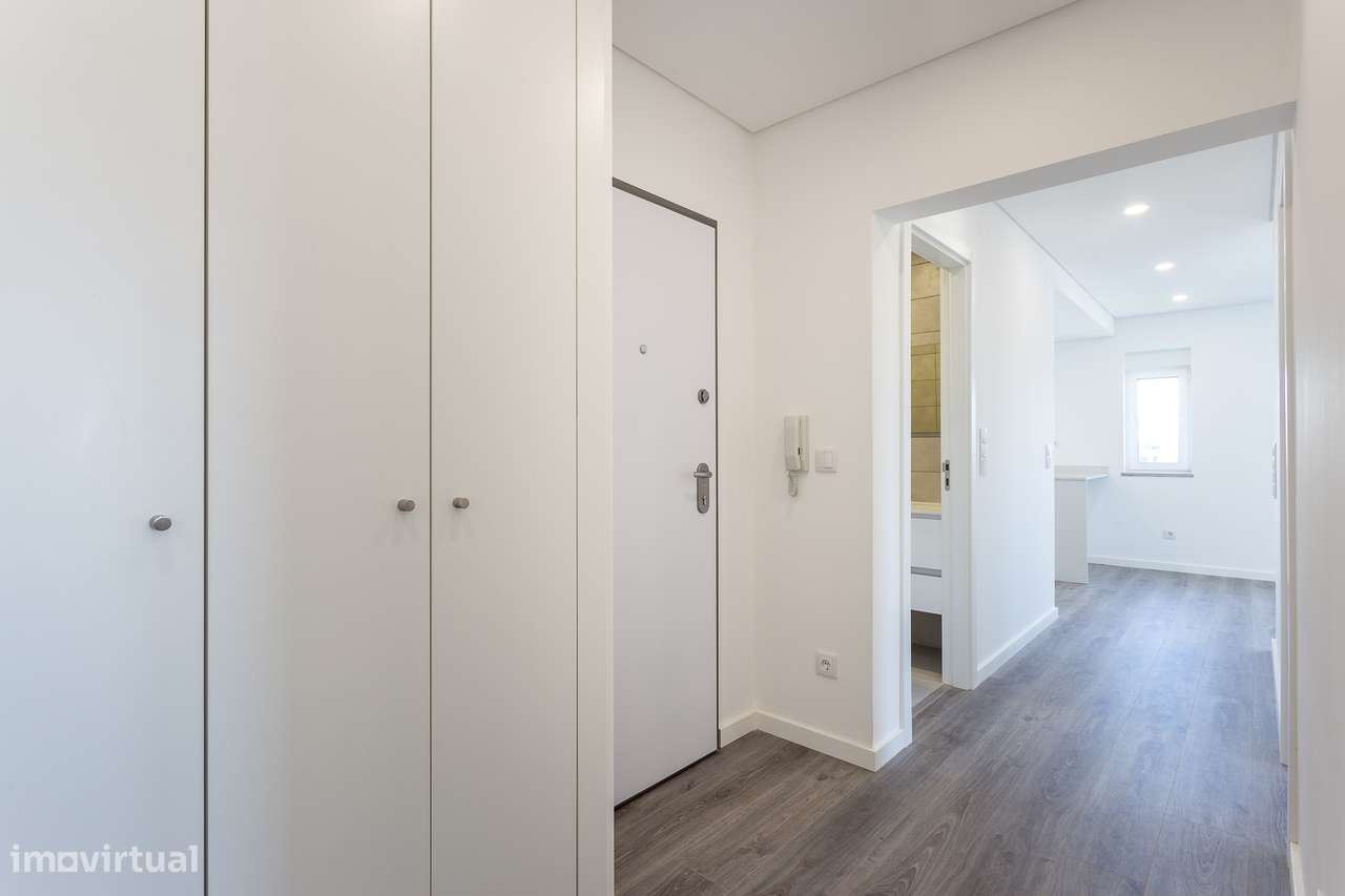 Apartamento T2 renovado em Olivais, Lisboa-12