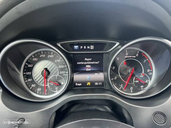 Mercedes-Benz A 45 AMG 4Matic Speedshift 7G-DCT - 32