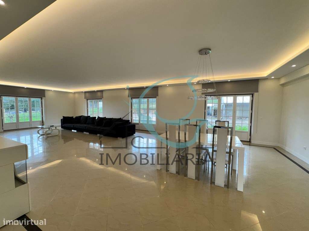 Moradia T5 com Vista para a Serra em Alenquer-50