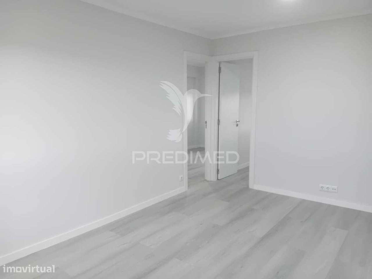 T2 Remodelado com vista Serra - Grande imagem: 5/12