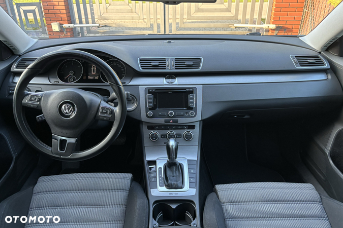 Volkswagen Passat 2.0 TDI 4Mot DSG - 9