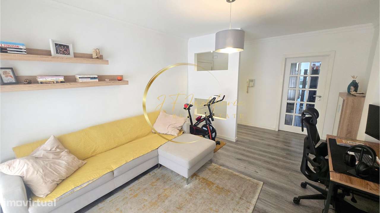 Apartamento T2 em Azurva com garagem-13