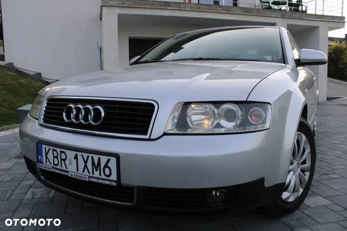 Audi A4 2.0 - 1