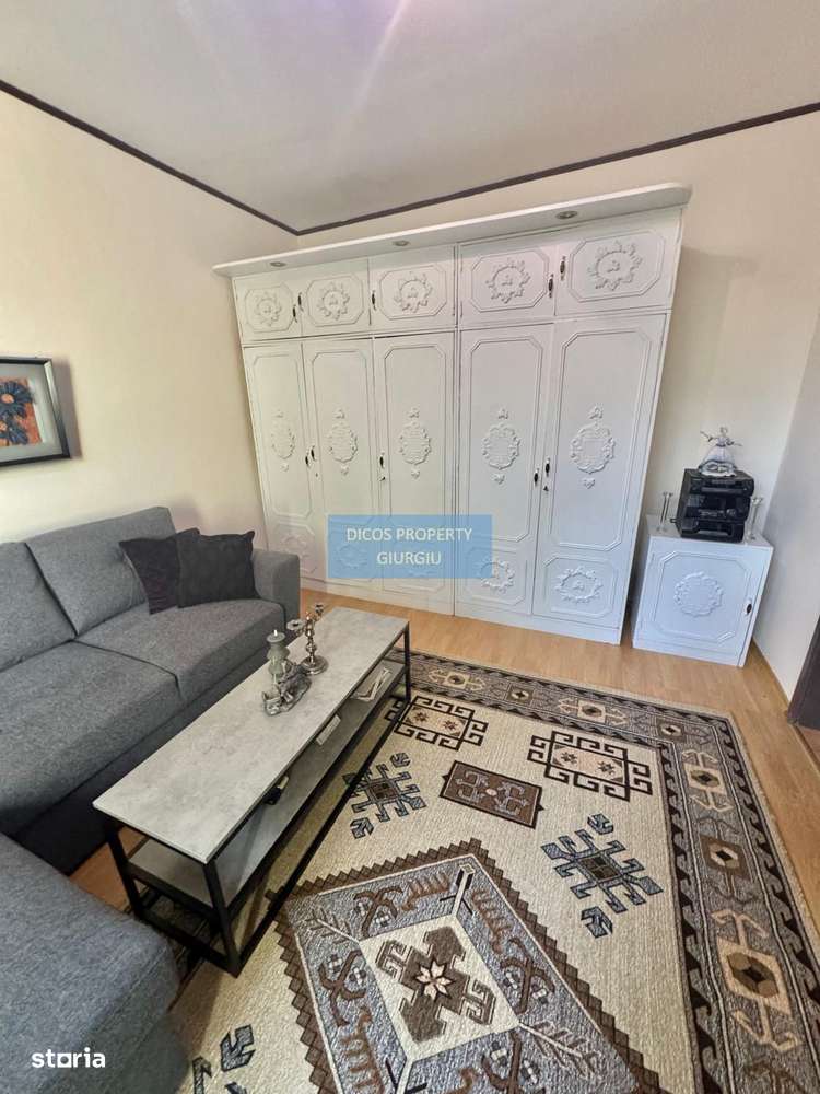 Casă de vânzare pe strada Tudor Vladimirescu-15