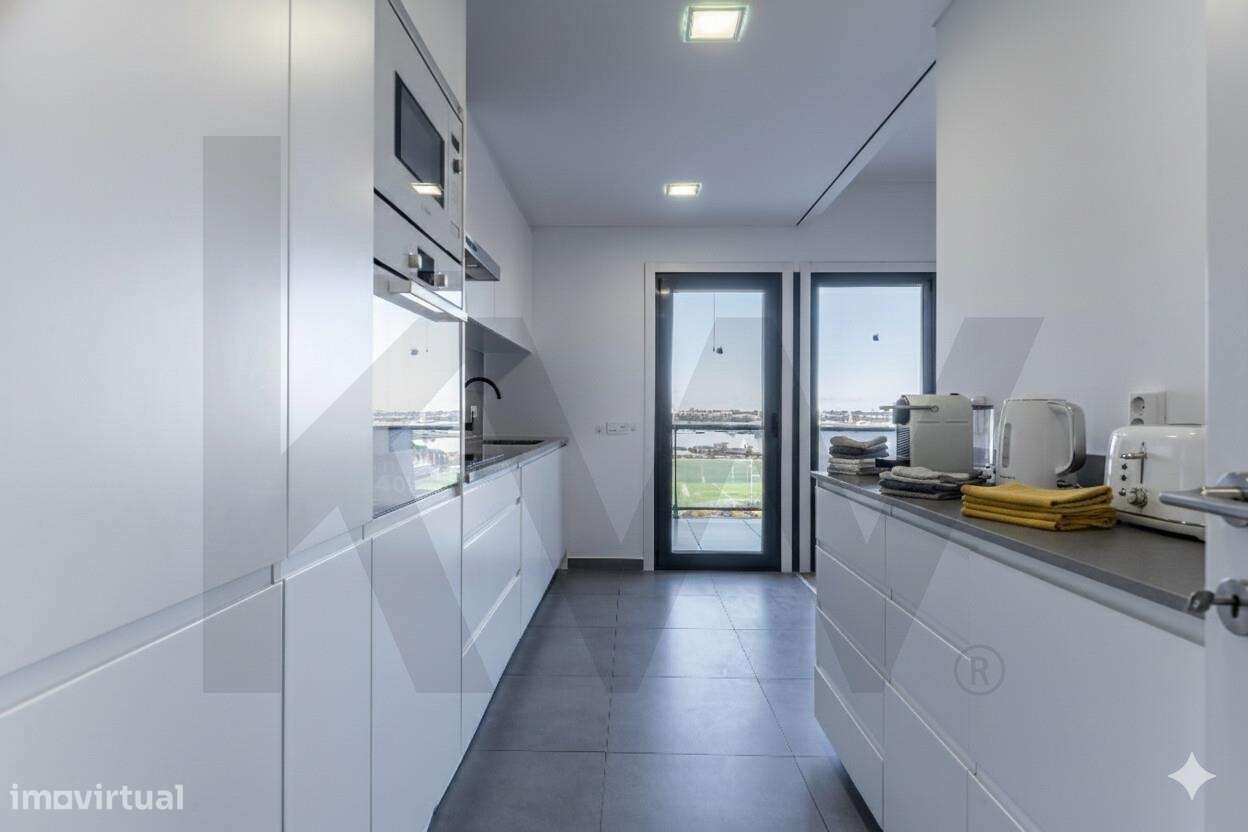 Apartamento T2 | Vista Panorâmica sobre o Tejo - Grande imagem: 4/52