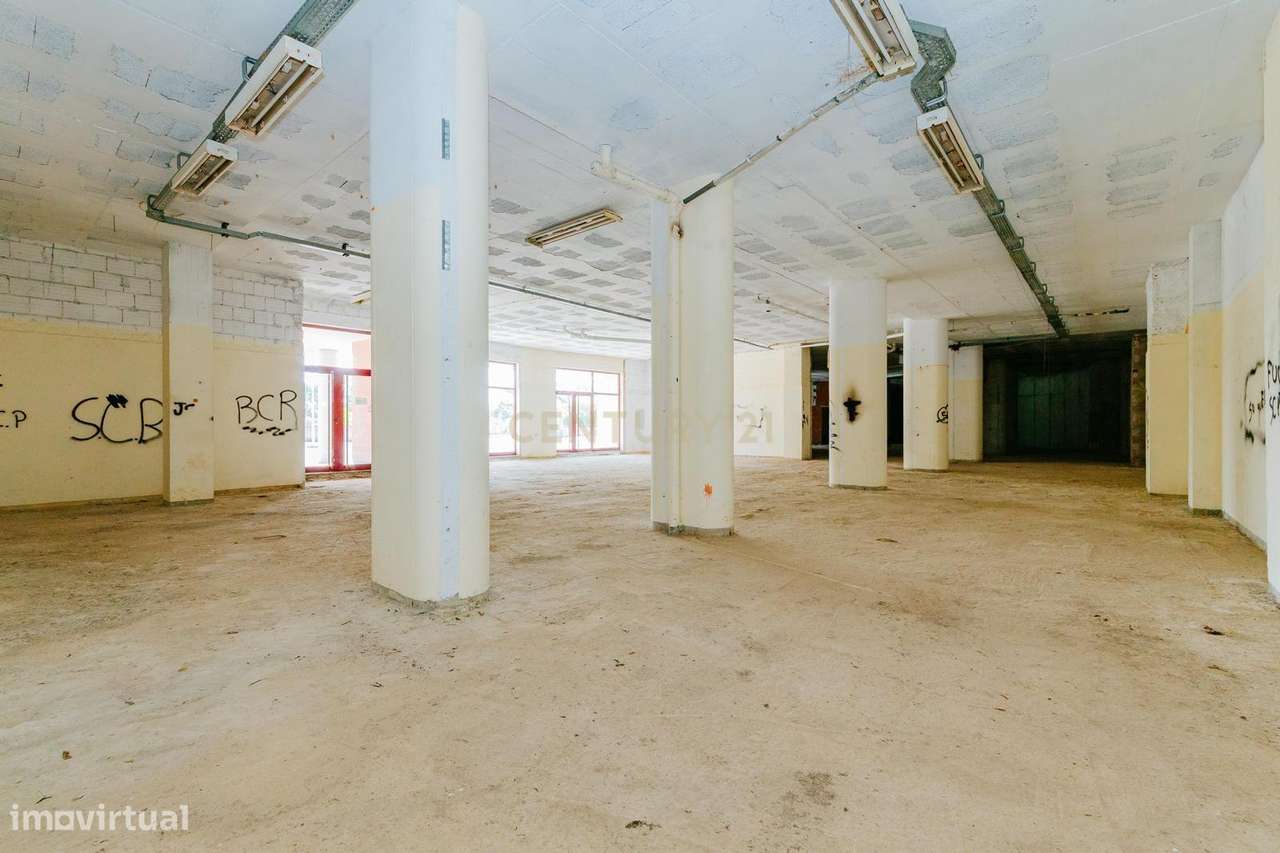 Armazém / Espaço Comercial para Venda – Barcarena, Oeiras - Grande imagem: 4/12