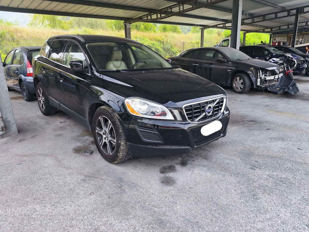 Volvo XC60 I (2008-2017) D3 AWD Summum 2011