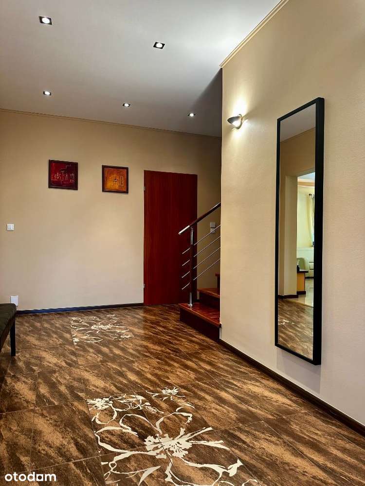 Rezydencja na pięknej, dużej działce w Krzywcu.-12