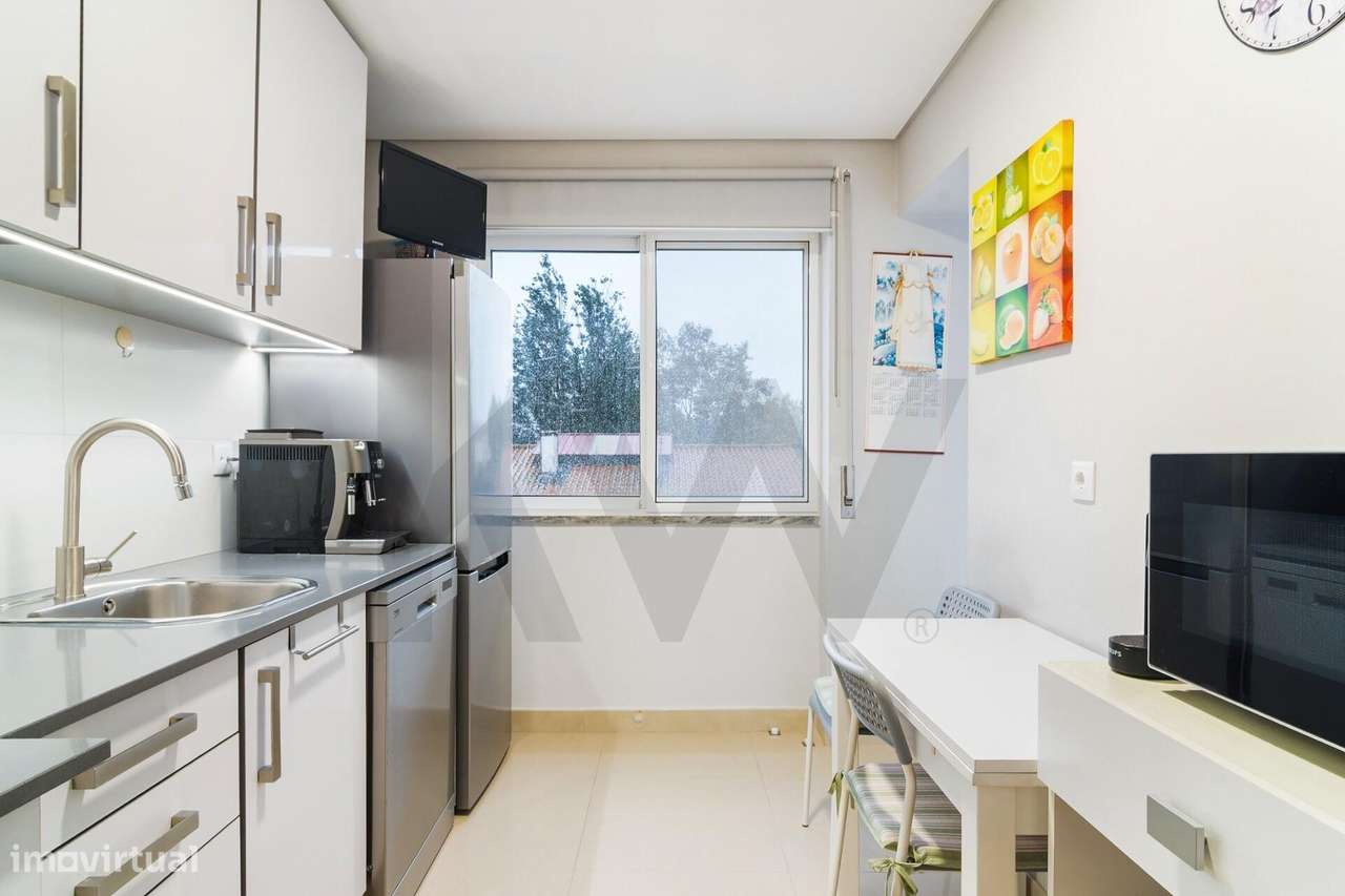 Apartamento T3 Renovado - Amora-5