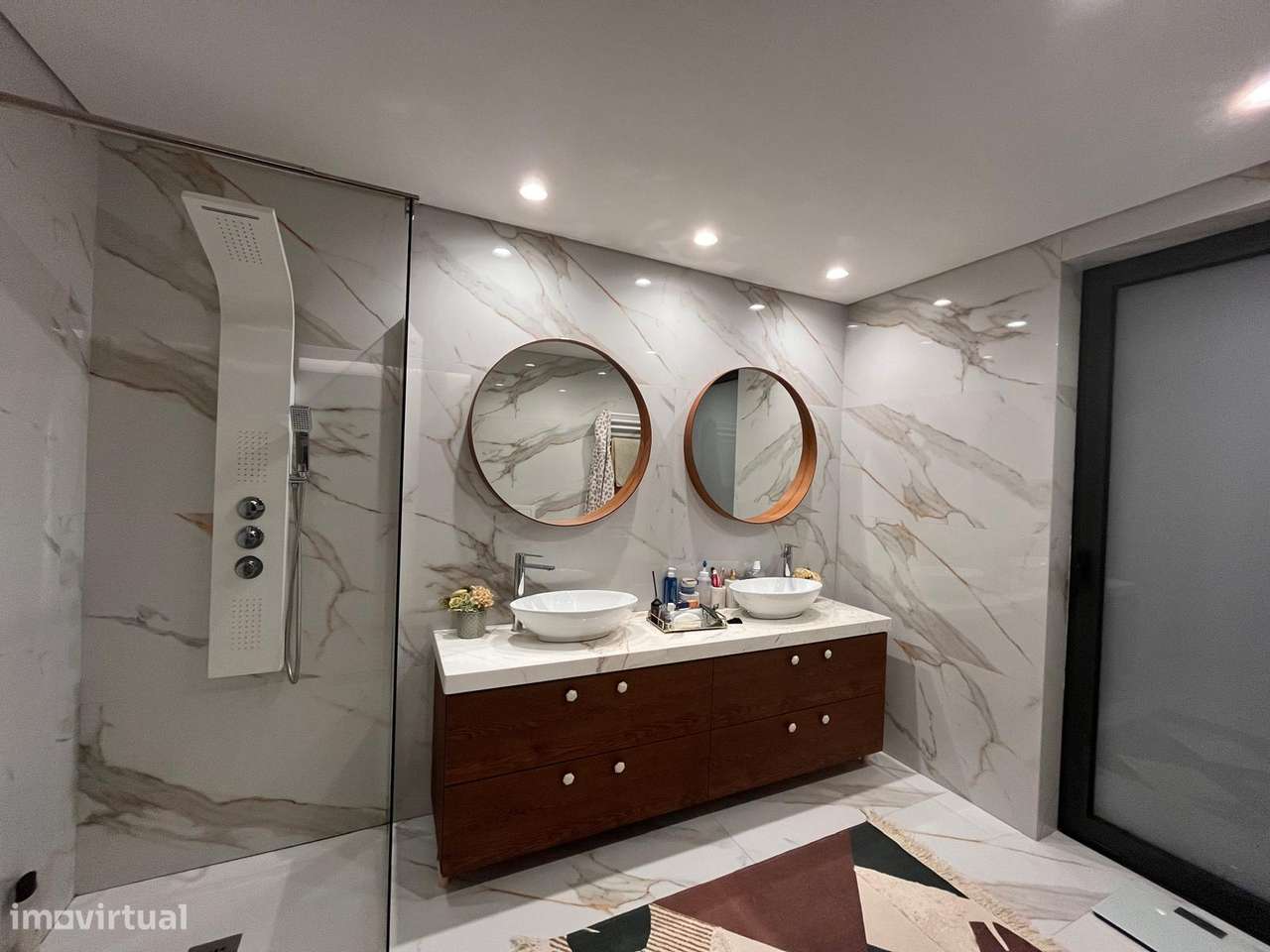 Moradia de Luxo com Piscina borda Infinita e 17.000 m² de Terreno-32