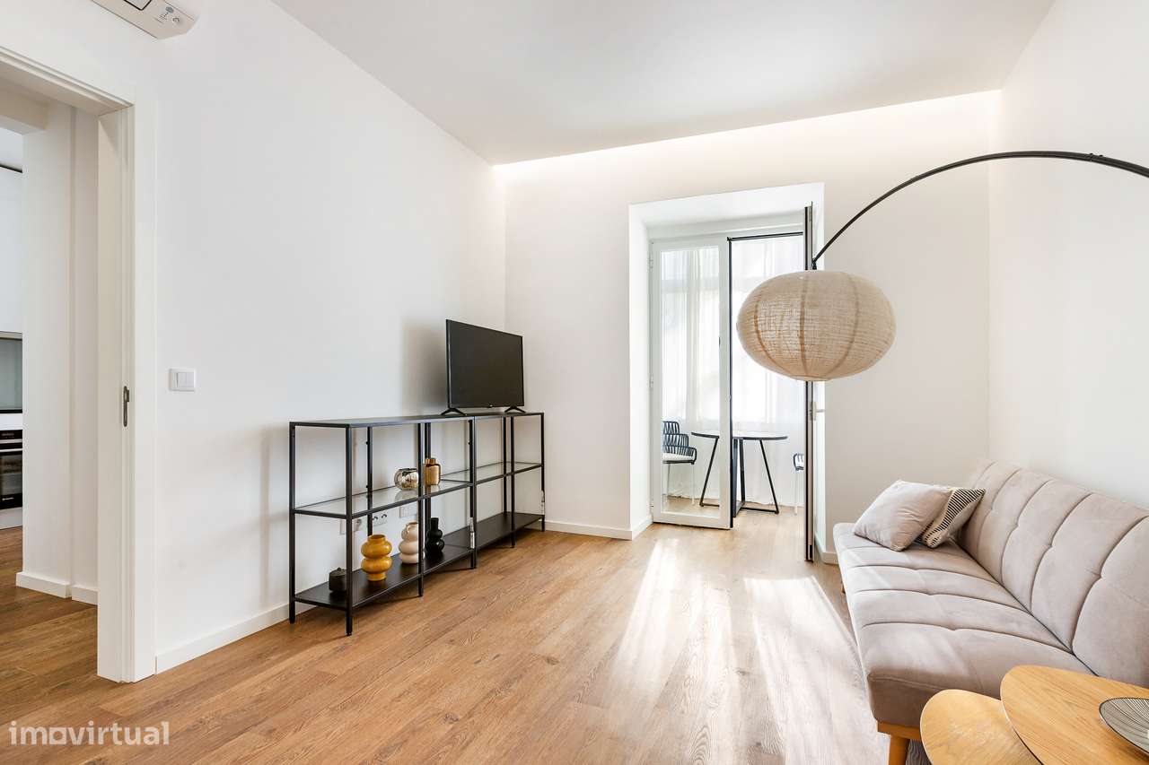 Apartamento T3 Totalmente Remodelado | Penha de França-17
