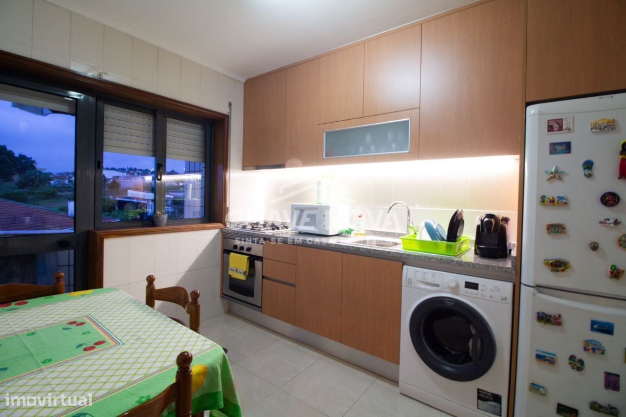 MV - Apartamento T2 c/Varanda - Oliveira Douro