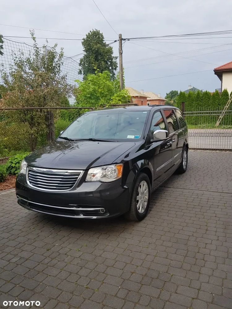 Chrysler Town and Country