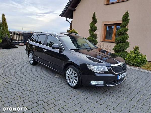 Skoda Superb 2.0 TDI Ambition DSG - 2