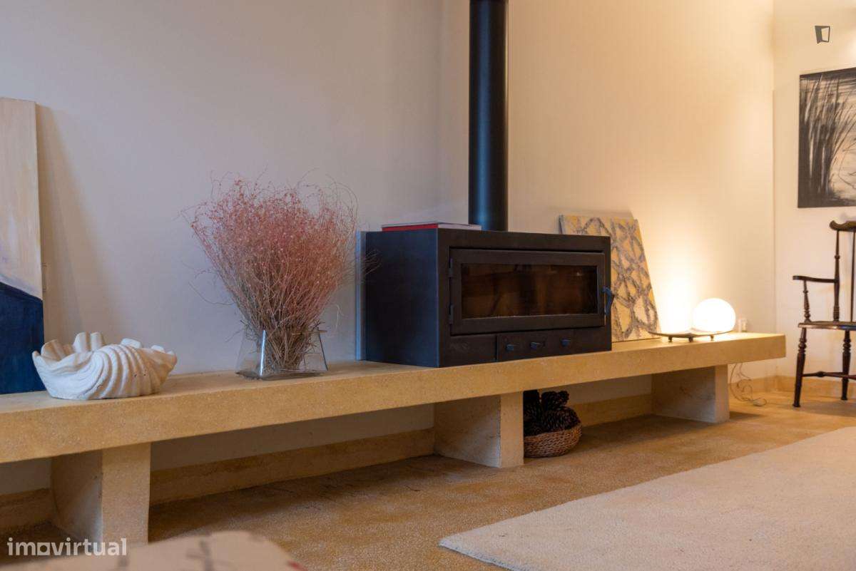 Apartamento com 3 quartos - localizado em Santa Marinha Porto - Grande imagem: 4/10