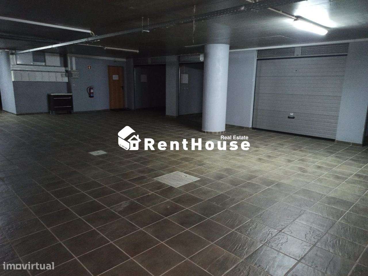 Garagem Central - Grande imagem: 2/3