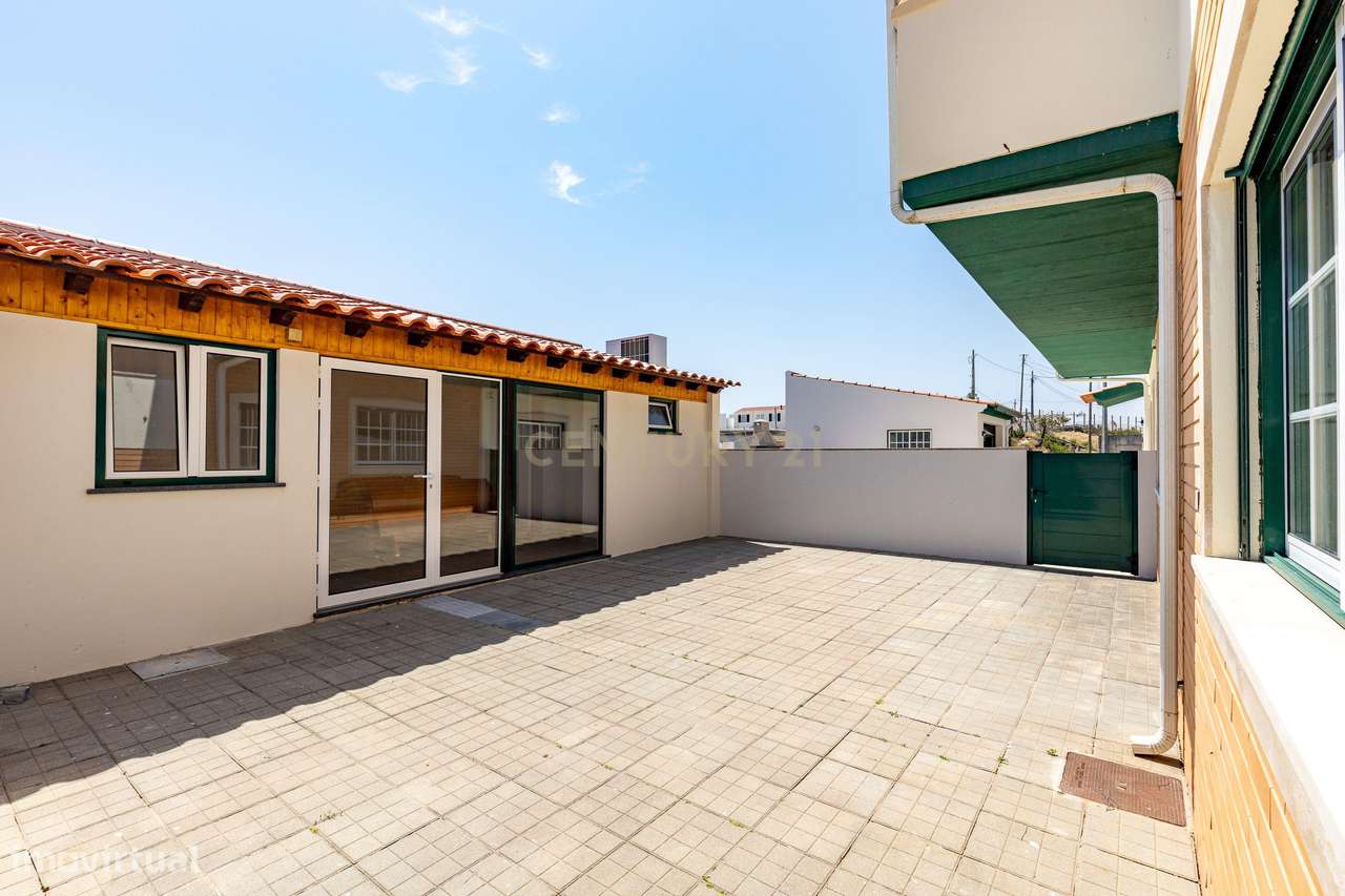 Moradia Geminada a 450mt da praia da Vieira de Leiria - Oportunidade Ú-30