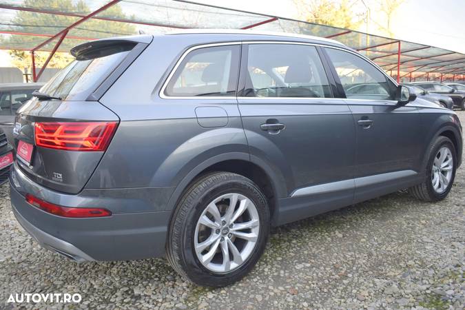 Audi Q7 3.0 ultra TDI Quattro Tiptronic - 6