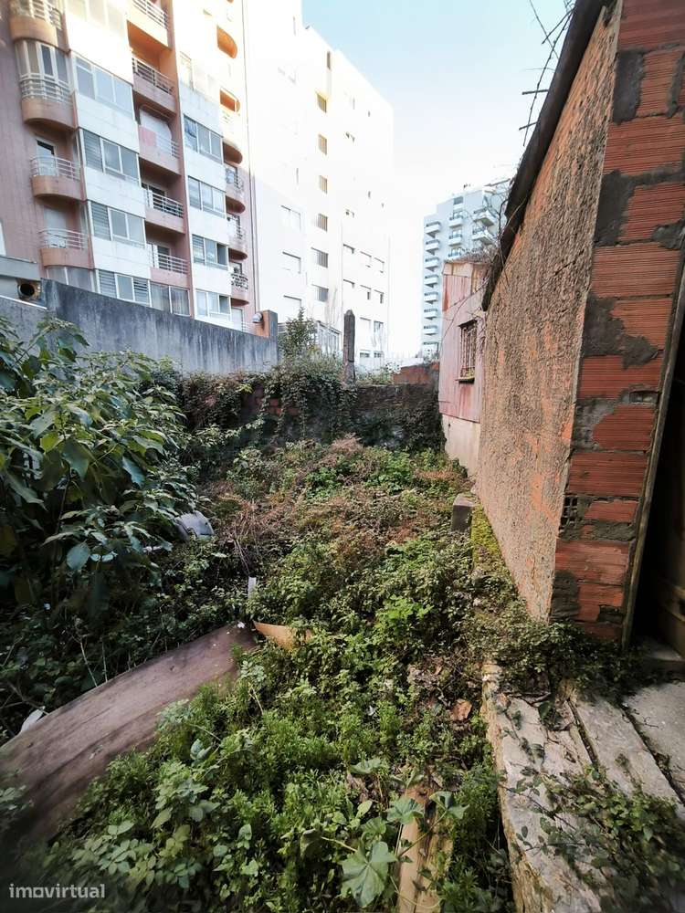 Terreno, 575 m², Mafamude e Vilar do Paraíso - Grande imagem: 3/7
