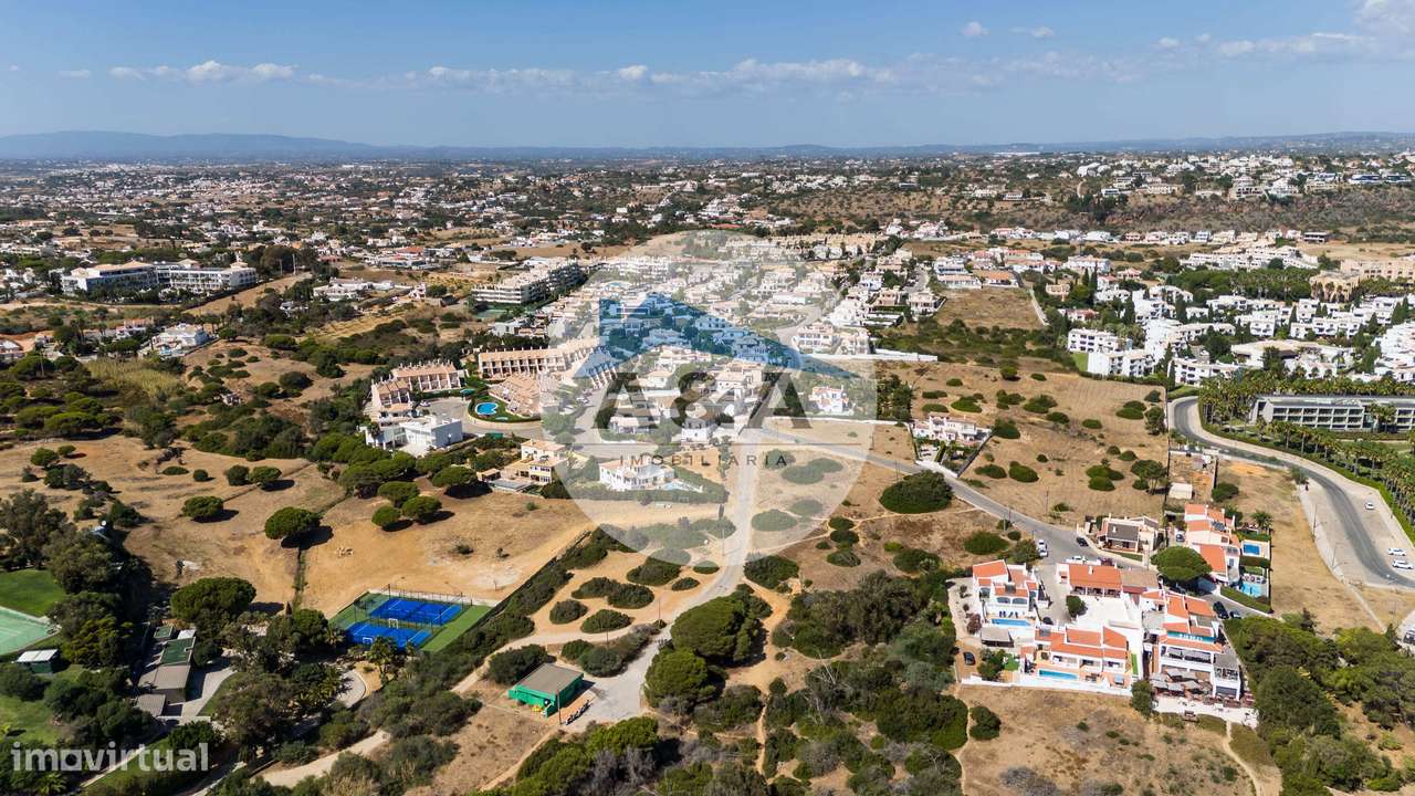 Exclusiva Moradia Contemporânea a 700 metros da Praia de São Rafael...-26