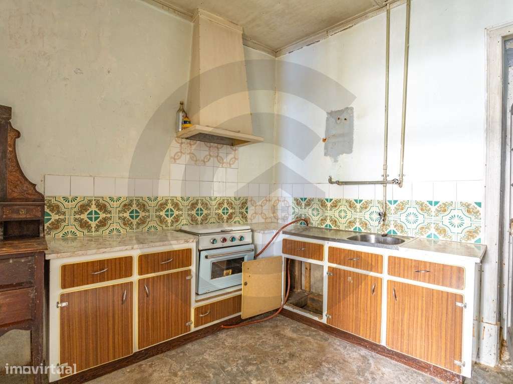 Moradia T5 com terraço-8