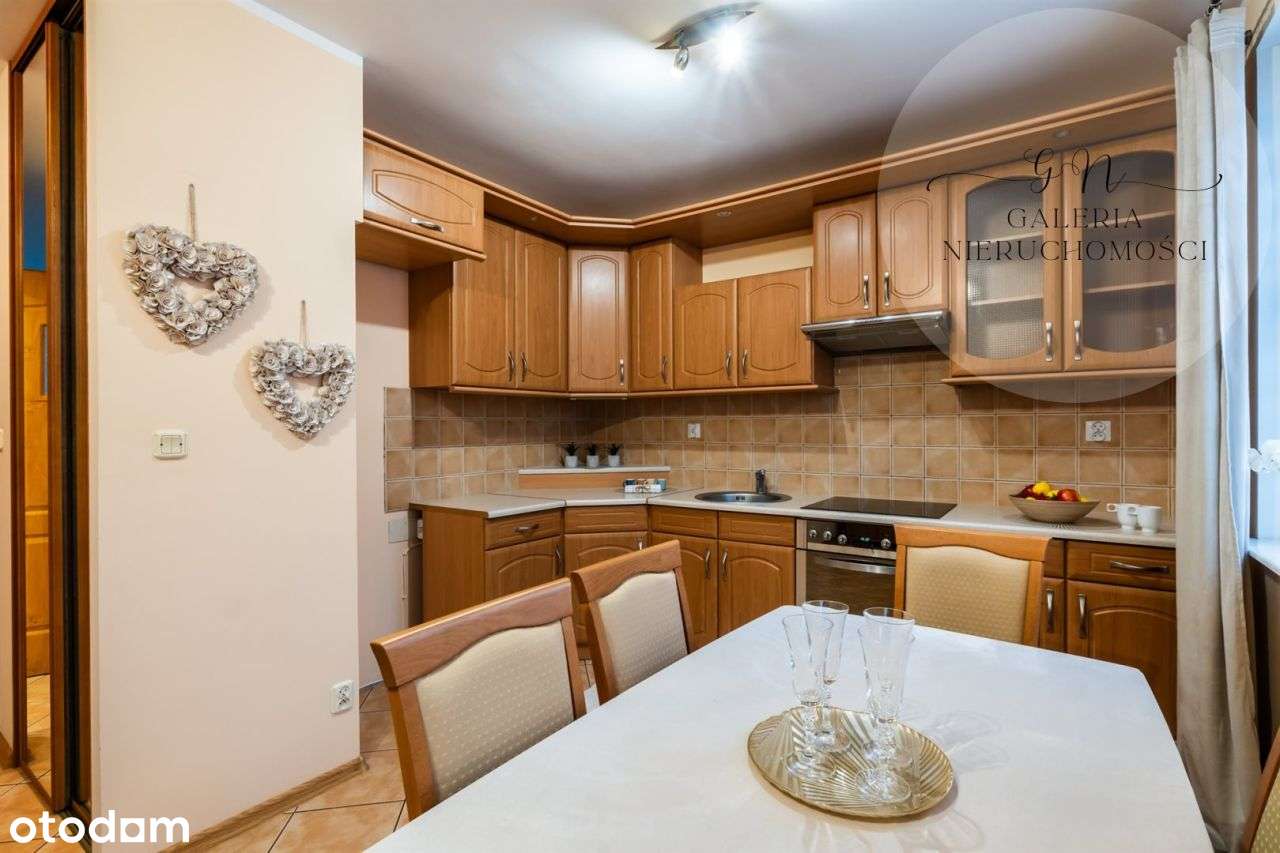 Mieszkanie 75m2,Jarocka,bdb.stan,duży balkon,3pok.-11